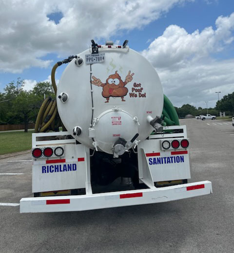 back view of Richland Sanitation Service company truck